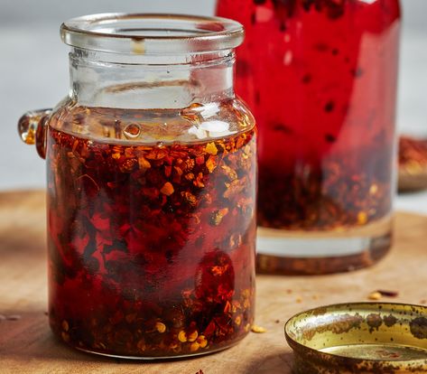 Chilli oil on everything: the homemade recipe you NEED | Marion's Kitchen Marion Gasby, Marion Grasby Recipes, Marion Kitchen, Chilli Crisp, Marions Kitchen, Plum Sauce Recipe, How To Make Chilli, Chili Oil Recipe, Homemade Chilli