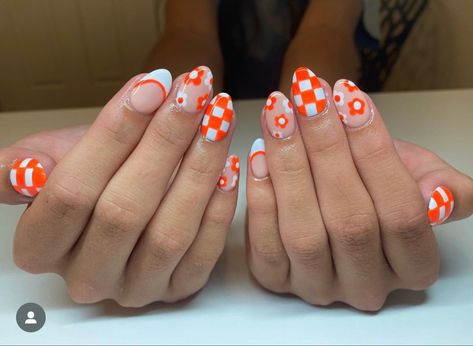 Tennessee Nails Volunteers, Fun Summer Nails 2024 Almond, Tennessee Vols Nails, Tennessee Nails, Preppy Nails, Teen Nails, Western Nails, Cow Nails, Hello Nails