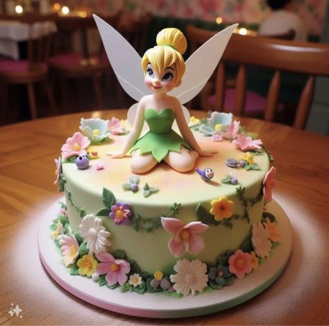 @erlitakrist Tinkerbell Theme Cake, Tinkerbell Birthday Cakes, Fairy Birthday Cake, Tinkerbell Cake, Peter Pan Party, Fairy Garden Birthday Party, Cake Pedestal, Disney Cookies, Frozen Birthday Cake