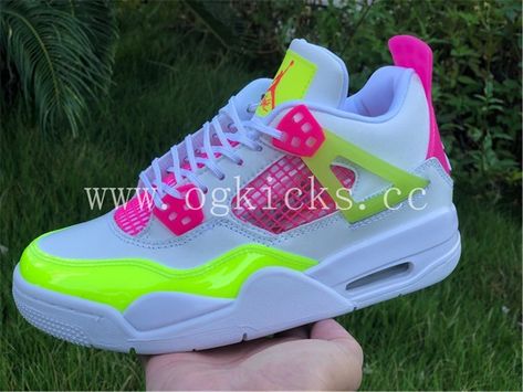 Jordan 4 White, Custom Jordans, Unique Sneakers, Retro Girls, Nike Air Jordans, Jordan 4 Retro, Nike Air Force Ones, Air Jordan 4, Air Jordan 4 Retro