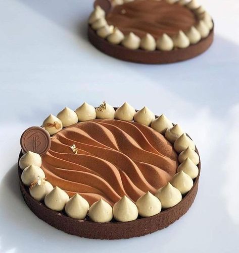 ♔ Pâtisseries Délicieuses Patisserie Fine, Tart Dessert, Beautiful Desserts, God Mat, Fancy Desserts, French Pastries, Absolutely Fabulous, Cake Decorating Tips, Mini Desserts