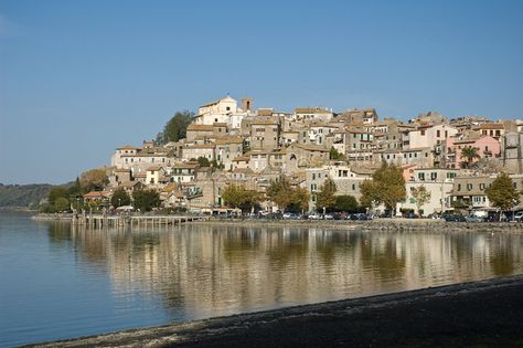 Trasimeno Lake In Italy. Overlooking placid of Bracciano lake (Anguillara Italy , #Aff, #Italy, #Overlooking, #Trasimeno, #Lake, #lake #ad Exotic Vacations, Italy Honeymoon, Book Wedding, Umbria, Vacation Spots, Italy Travel, Tuscany, Textured Background, Travel Destinations