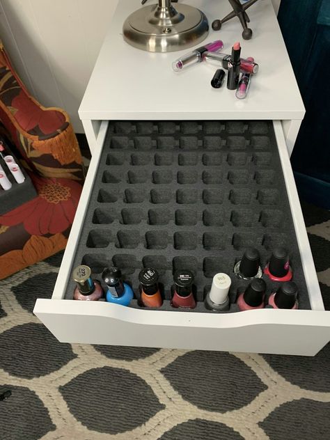 (paid link) Make up Organizer Ideas That Will Transform Your Beauty Routine. 1 Bring your fave kitchen tool to the vanity. 2 Stack your products on a Lazy Susan. 3 Put lip colors in glass jars. 4 Tuck brushes in a glasses case. 5 File Make up like papers. 6 Store nail polish in a cookie jar. 7 Use an ice cube tray. At Home Nail Salon Room, Nail Office, Nail Storage, Nail Organization, Nail Room Ideas, Office Drawer, Ikea Alex Drawers, Nail Desk, Nail Station