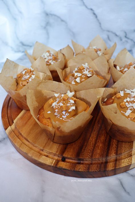 Salted Caramel & White Chocolate Muffins - Gills Bakes and Cakes Caramel Muffins Recipes, Carnation Caramel Recipes, Salted Caramel Muffins, Gourmet Muffins, Caramel Muffins, Ginger Muffins, Bakery Muffins, White Chocolate Muffins, Salted Caramel Recipes