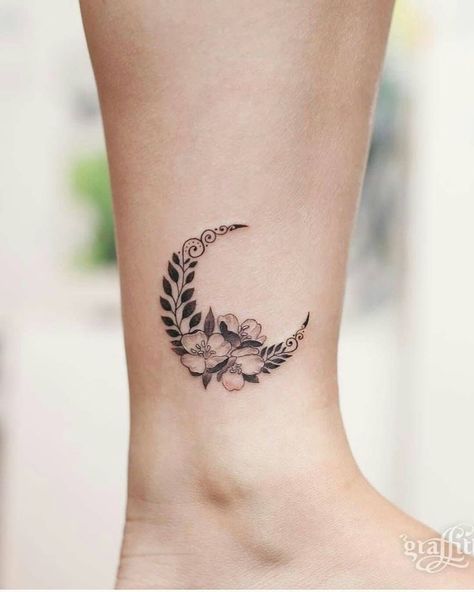 Inside Ankle Tattoos, Inner Ankle Tattoos, Anklet Tattoos For Women, Cute Foot Tattoos, Cute Ankle Tattoos, Small Foot Tattoos, See Tattoo, Ankle Bracelet Tattoo, Ankle Tattoo Designs