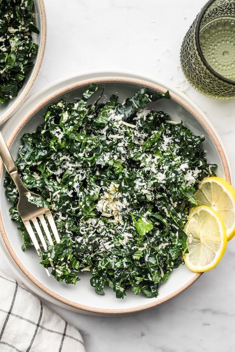 Lemon Kale Salad with Crunchy Breadcrumbs Recipe Lemon Kale Cesear Salad, Kale Lemon Parmesan Salad, Lemon Kale Salad, Easy Dinner Side Dishes, Dinner Side Dish Recipes, Parmesan Bread, Kale Salad Recipes, Garlic Uses, Grilled Chicken Thighs