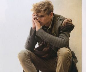 510 images about ch; looks on We Heart It | See more about hair, aesthetic and boy King Of Scars, Men Blonde Hair, Medieval Aesthetic, Captive Prince, Royalty Aesthetic, Character Inspiration Male, Hair Aesthetic, Leigh Bardugo, Blonde Boys