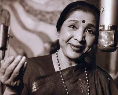 Asha Bhosle Asha Bhosle, Hindi Video, True Legend, Lata Mangeshkar, Legendary Singers, Vidya Balan, Indian Music, Classic Songs, Entertainment Video