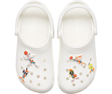 Space Jam Character 5 Pack Jibbitz™ charms - Crocs Khaki Heels, Crocs Jibbitz, Mickey Halloween, Space Jam, Unisex Accessories, Disney Girls, Crocs Shoes, Shoe Charms, Character Shoes