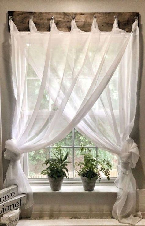 Farmhouse Window Treatments, Farmhouse Windows, Curtains Living, Country House Decor, Sheer Curtains, Design Case, Curtains Living Room, Rustic House, Home Living Room