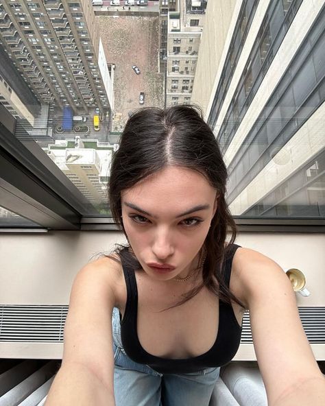 Deva Cassel Instagram, Deva Cassel, Male Model Face, Selfie Poses Instagram, Kpop Girl Bands, Model Face, Monica Bellucci, Beauty Icons, Interesting Faces