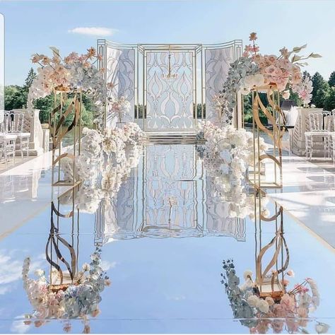 Amazing Walkway Decoration Silver Mirror Wedding Aisle Carpet - Buy Mirror Carpet,Mirror Aisle,Mirror Aisle Carpet Product on Alibaba.com Mirror Wedding Aisle, Mirrored Wedding Aisle, Wedding Isle Runner, Wedding Walkway, Mirror Wedding, Wedding Isles, Wedding Mirror, Wedding Venues Indoor, Mandap Decor