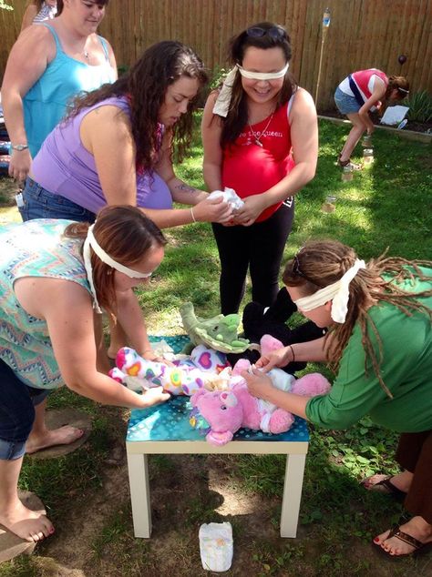 Picnic Baby Showers, Diy Baby Shower Centerpieces, Idee Babyshower, Snowflake Baby Shower, Baby Bells, Coed Baby Shower, Ping Pong Balls, Baby Gender Reveal Party, Baby Shawer