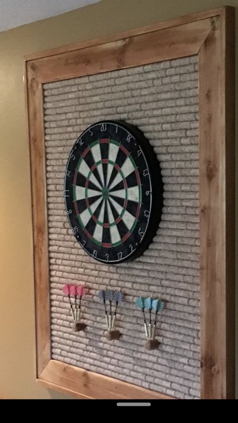 Cork Dartboard, Dart Board Wall, Game Room Ideas, Garage Game Rooms, Small Game Rooms, Wine Cork Diy Crafts, Wine Cork Diy, Game Room Basement, Man Cave Home Bar