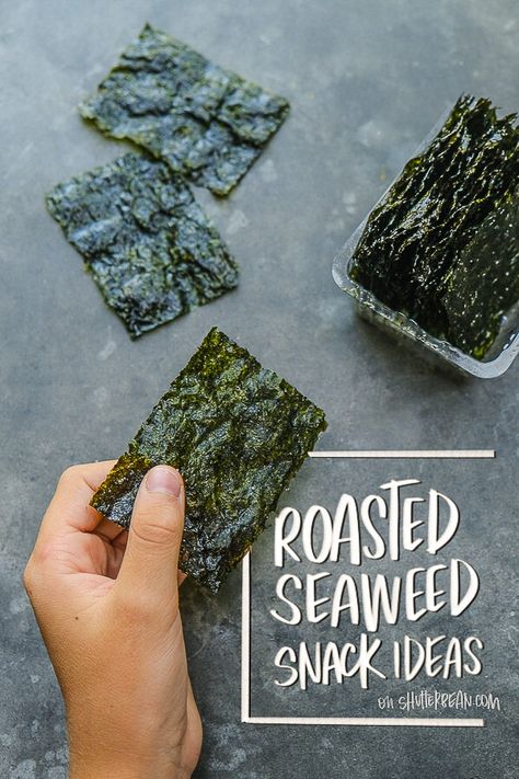 Here are 5 ways you can play with Roasted Seaweed Snacks! Seaweed Snack Ideas, Seaweed Snacks Recipes, Late Night Snacks Easy, Cooking Reference, Seaweed Chips, Seaweed Snack, Roasted Seaweed, Seaweed Wrap, Hot Popcorn