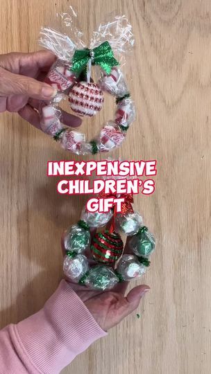 3.9M views · 60K reactions | INEXPENSIVE CHILDREN’S GIFT - PERFECT FOR STUDENTS! #teacherideas #studentgifts #teachergifts #diy #wreath #inexppensive #giftideasforkids #christmasiscoming #christmas2023countdown #christmasmadeeasy #winter #holidays #christmastreats #classparty #partytime | Easy Recipes Plus Lifestyle, Business & Weight Loss Coaching | Easy Recipes Plus Lifestyle, Business & Weight Loss Coaching · Original audio Christmas Candy Wreaths Diy, Candy Wreath Diy, Bell Crafts, Candy Wreath Christmas, Christmas Candy Wreath, Presents For Students, Inexpensive Gift Ideas, Diy Teacher Christmas Gifts, Christmas Candy Easy