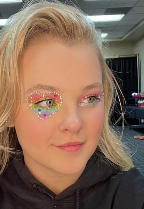 Jojo Siwa Pictures, Jojo Siwa Makeup, Jojo Siwa Instagram, Jojo Siwa's Phone Number, Adult Costumes Diy, Gay Makeup, Jojo Siwa Hair, Jojo Siwa Outfits, I Love Your Face