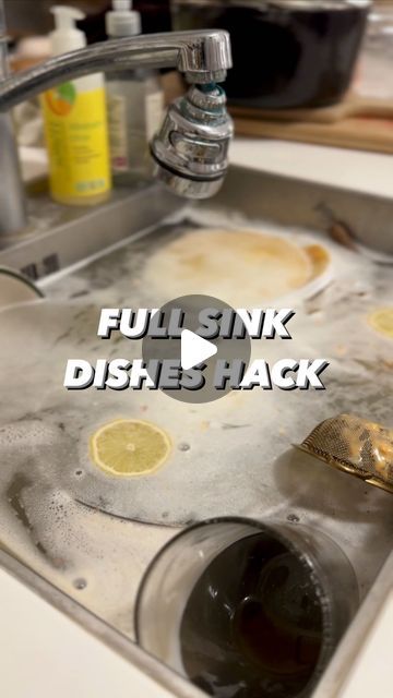 Cleaning Dishes Hacks, Unclogging Kitchen Sink, How To Clean Kitchen Faucet Head, Deep Clean Kitchen Sink, Dish Washing Hacks, Dishes Hacks Washing, Sink Full Of Dishes, Scandi Boho Living Room, Housing Plans