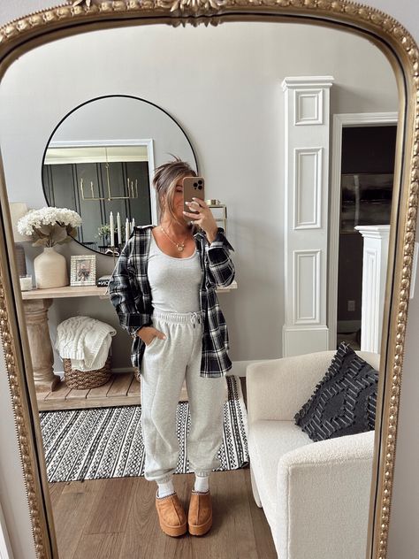 Kait Checkered Hooded Flannel curated on LTK Fall Outfit With Flannel, Cozy Lounge Outfits Winter, Cozy Athleisure Outfits, Casual Outfits At Home, Comfy At Home Outfits, Comfy Cute Fall Outfits, Lounge Wear Outfit Ideas, Comfy Boho Outfits, Fall Trench Coat Outfits