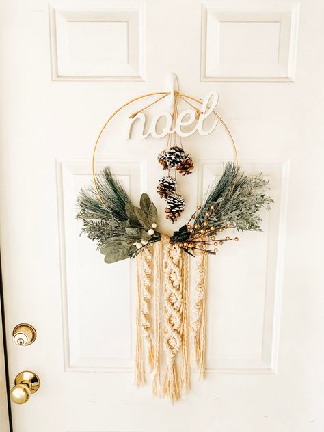 Boho Christmas Wreath, Diy Boho Christmas, Natal Boho, Christmas Macrame, Boho Christmas Decor, Macrame Christmas, Diy Boho, Boho Christmas, Unique Diy Gifts