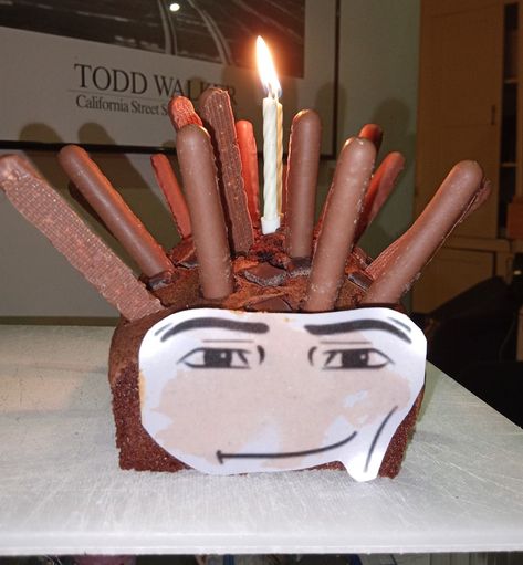 Headchog Cake, Ugly Hedgehog Cake, Cursed Hedgehog Cake, Ugly Birthday Cakes, Weird Birthday Cakes, Ugly Cakes Funny, Horrible Cakes, Strange Cakes, Porcupine Cake