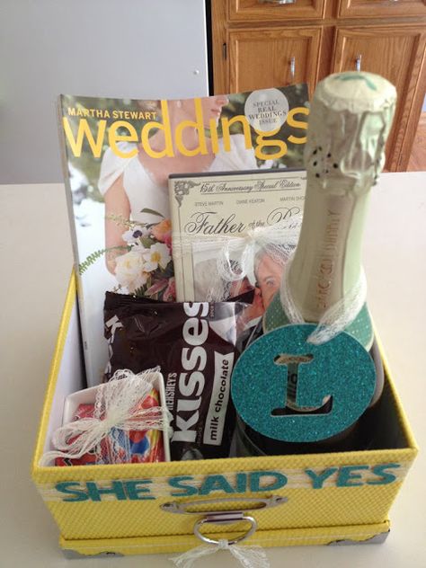 first comes love: Engagement Wishes! DIY engagement gift basket idea for the bride / wedding couple. Engagement Gift Basket, Diy Engagement Gifts, Engagement Gift Baskets, Engagement Wishes, Engagement Gift Boxes, Happy Engagement, Engagement Party Gifts, Diy Gift Baskets, Gifts For Couples