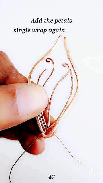 Diy Wire Wrapped Pendant Tutorial, Wire Wrapped Pendant Tutorial, Diy Wire Wrapped Pendant, Wire Wrap Tutorial, Wrap Tutorial, Wire Tutorials, Wire Wrap Jewelry Designs, Wrapping Jewelry, Wire Wrapping Diy