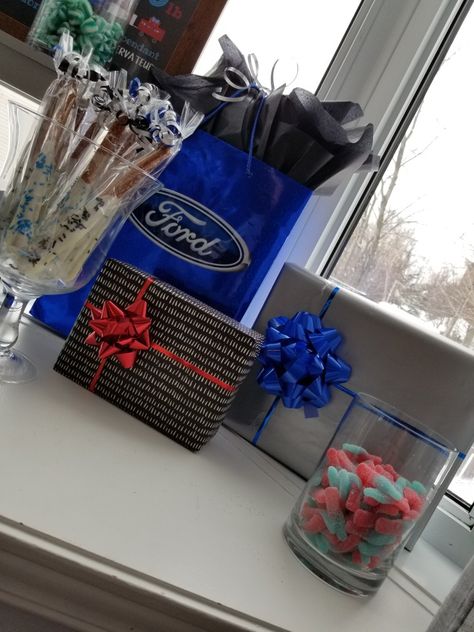 Ford Themed Birthday Party, Birthday Gifts Kids, Party Decor Ideas, Car Themed Parties, 50th Bday, Car Theme, 50th Party, June Birthday, Diy Birthday Party