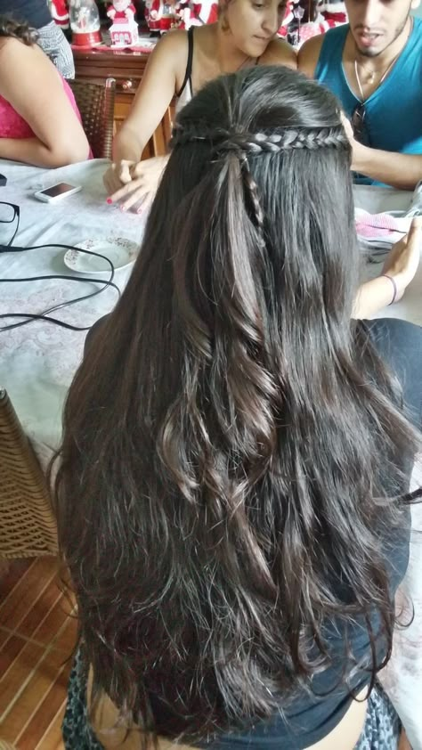 Clutcher Hairstyles Aesthetic, Cliped Hair, Clipped Hair, Haircuts For Long Hair Straight, Fav Hairstyles, Easy Bun Hairstyles For Long Hair, Vegas Hair, Hair Style On Saree, Sms Language