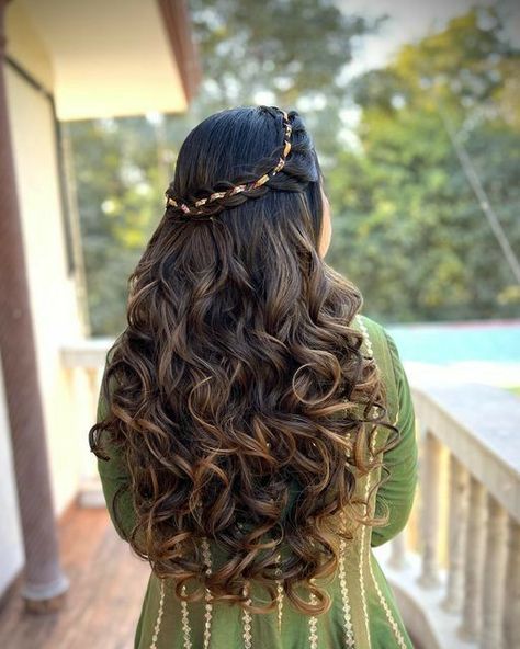 Butterfly Hairstyle, Easy Party Hairstyles, Hair Style On Saree, Hairstyles Design, Engagement Hairstyles, Open Hairstyles, Long Hair Wedding Styles, Front Hair Styles, Haircut Hairstyle