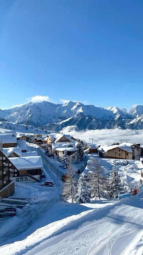 Alps Aesthetic Winter, European Winter Aesthetic, Sweden Aesthetic Winter, The Alps Aesthetic, French Alps Winter, French Alps Aesthetic, Skiing France, Winter Aesthetic Photos, Ski Resort Aesthetic