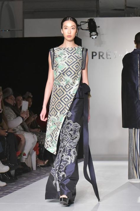 PADMA - Denny Wirawan Batik Modern Fashion Style, Indonesian Clothing, Dress Muslim Modern, Fashion Week 2016, Batik Fashion, Elegant Dresses Classy, Batik Dress, Heritage Fashion, Traditional Fashion