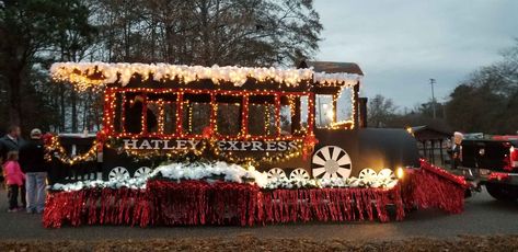 Polar Express Christmas Parade Float, Train Parade Float Ideas, Polar Express Float Ideas, Polar Express Christmas Float, Polar Express Float Parade, Polar Express Parade Float Ideas, Grinch Float, Float Themes, Parade Float Diy