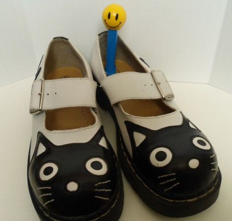 SOLD  Anarchic T.U.K White w/Black Kitty Cat Leather Shoes W sz 9 Punk Goth Mary Janes #Anarchic #MaryJanes #Casual Leather Mary Jane Flats, Black Kitty, Cat Shoes, Jane Clothing, Orthopedic Shoes, Mary Jane Flats, Leather Mary Janes, Jane Shoes, Punk Goth