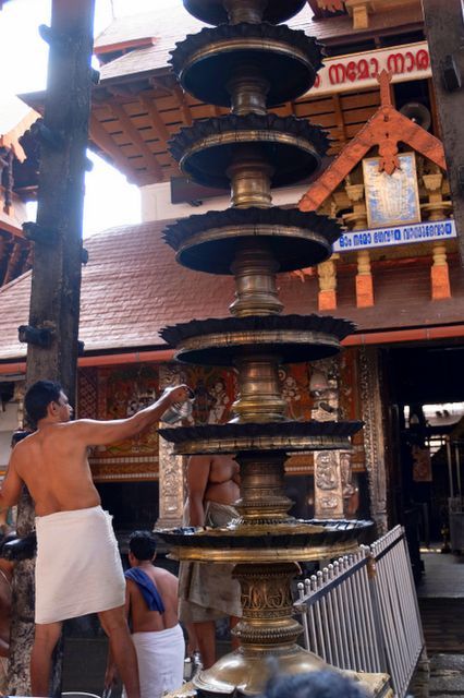 Guruvayur Temple - Lord Krishna's Abode In God's Own Country | Inditales Guruvayoor Temple Images, Guruvayoor Temple, Guruvayur Temple, Temple Images, God's Own Country, Sanctum Sanctorum, Krishna Avatar, Monkey And Banana, Growth And Decay