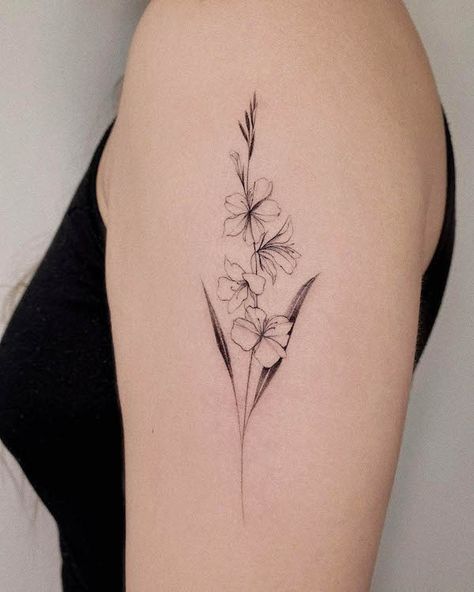 Gladiolas Tattoo Black, August Birth Flower Tattoo Gladioli, Gladiolus Tattoo Design, Gladioli Tattoo, Gladiolas Tattoo, August Flower Tattoo, Gladiolus Flower Tattoos, Tattoo Aesthetics, Honeysuckle Tattoo