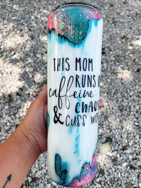 Women Tumbler Cup Ideas, Popular Tumbler Ideas, Epoxy Water Bottle, Epoxy Cups Ideas Mom, Epoxy Tumbler Ideas For Moms, Summer Tumbler Cups, Mom Life Tumbler Ideas, Tumbler Ideas For Moms, Glitter Tumbler Ideas Quotes