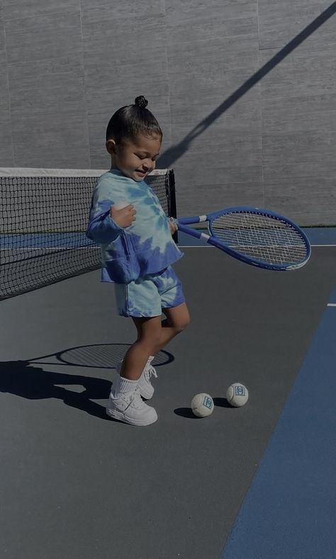 Playing Tennis Aesthetic, Girl Tennis Outfit, Tennis Aesthetic, Kids Tennis, Playing Tennis, Baby Ootd, Sports Aesthetic, Tennis Clothes, Kids Sports