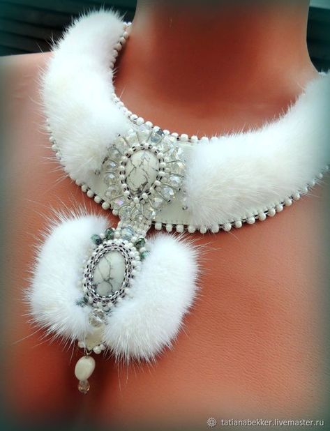 Necktie Crafts, Jeweled Collar, Light Jewelry, Fur Accessories, Russian Fashion, Royal Jewels, Handbag Charms, Fur Fashion, Leather Collar