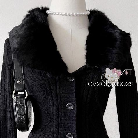 ༻ ℒℴ𝓋ℯ𝒹 𝓉ℴ 𝒫𝒾𝓈𝒸ℯ𝓈 ༺ on Instagram: "SOLD 🎀 Fluffy fur collar cable knit sweater cardigan with faux belt from japan ($100 shipped) Black color. Japanese brand. Cute for fall or Russian Slavic winter. *I think it’s real fur but I’m not 100% sure. * Preloved. Normal signs of wear. No noticeable flaws. Skirt/accessories/not included or for sale. Flat Measurements (approx.): Size: JP M, recommend for S/M, maybe small L. Length: 19.25” Pit to pit: 15.75-21” Waist: 13.25-19”+ Model: 33” bust, 24” waist, 31.75” hips (XS) Tags 💗 💗 💗 💗 #coquette #coquetteaesthetic #coquettefashion #coquettecore #coquetteclothes #coquetteoutfit #coquettedollette #himegyaru #cottagecore #cottagecorefashion #pinterestfamous #cuteclothes #girlyoutfits #softgirloutfits #softgirlaesthetic #dolletteaesthetic Slavic Winter, Fur Collar Cardigan, Skirt Accessories, Hime Gyaru, Soft Girl Outfits, Softgirl Aesthetic, Cable Knit Sweater Cardigan, Black Leather Dresses, Cottagecore Fashion