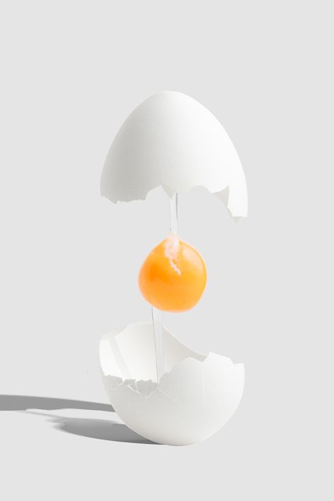 Eggtion Food Photography And Styling Modern - Photo by © Reka Csulak Grey Food, Professional Food Photography, Egg Packaging, 귀여운 음식 그림, Food Art Photography, Photography Commercial, Minimal Photography, Food Drink Photography, Egg Shell