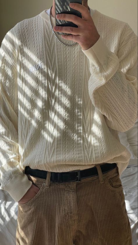 Mens White Sweater Outfit, Posh Boy Aesthetic Outfits, Cream Colored Sweater Outfits, White Sweater Outfit Men, Light Academia Aesthetic Fashion, Jumper Outfit Men, Beige Sweater Outfit, Aesthetic Guy Outfits, Light Academia Outfit