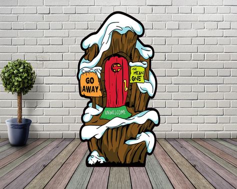 Grinch Mountain, Whoville Sign, Mount Crumpit, Grinch Yard Decorations, Grinch Sign, Grinch Crafts, Direction Sign, Christmas Party Crafts, Grinch Decorations