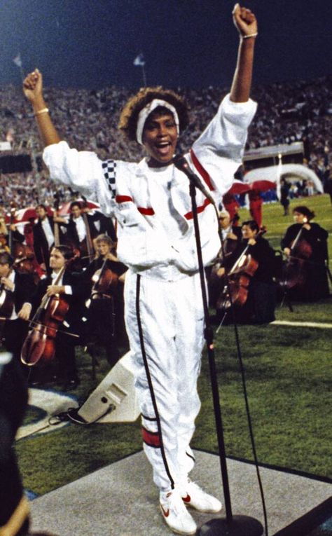 Photos from Whitney Houston's Memorable Looks - E! Online Whitney Houston Young, Houston Pictures, Whitney Houston Pictures, Super Bowl Outfit, Star Spangled Banner, Kevin Costner, Whitney Houston, Star Spangled, National Anthem