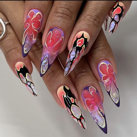 Purple Abstract Nails, Eccentric Nails, Outfits Uni, Fashion Nail Art, Nail Store, Mens Nails, Gothic Nails, Daily Nail, Floral Nail Art