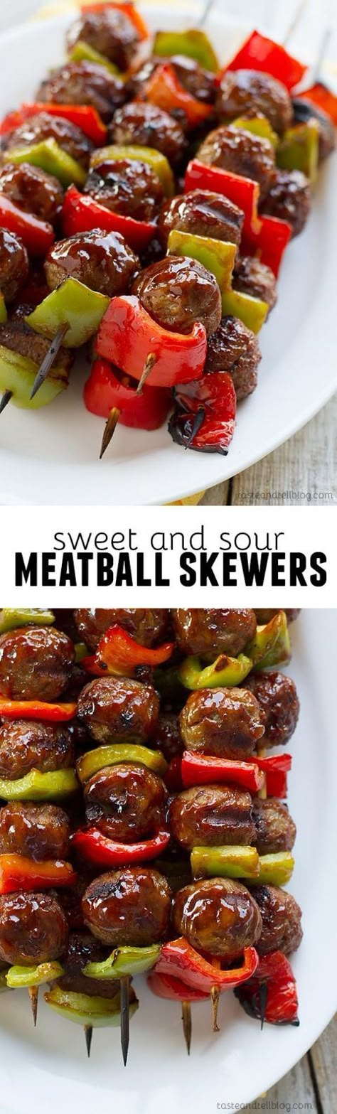 Meatball Skewers, Taste And Tell, Sommer Mad, Sweet And Sour Meatballs, Homemade Salsa Recipe, Diy Easy Recipes, Kabob Recipes, Homemade Salsa, Sweet And Sour