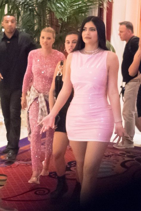 Kylie Jenner Pink Dress, Kylie Jenner Pink, Pink Latex Dress, Pink Latex, Jenner Sisters, Kylie Kristen Jenner, Sofia Richie, Birthday Party 21, Newest Jordans