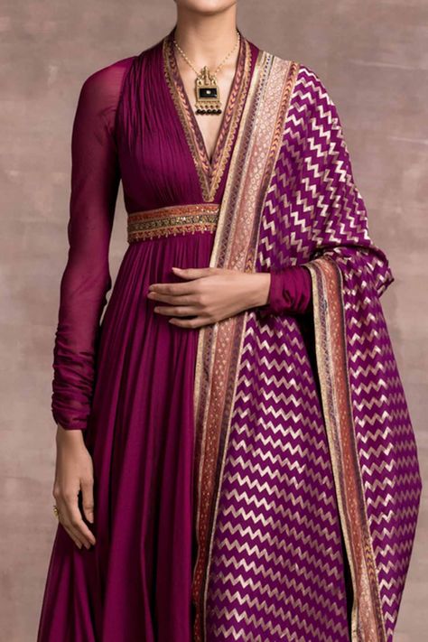 Buy Purple Anarkali: Dolly Chiffon Embroidery V Neck Draped Set For Women by Tarun Tahiliani Online at Aza Fashions. Purple Anarkali, Anarkali Dress Pattern, Long Dress Design, Salwar Kamiz, Kurti Designs Party Wear, Tarun Tahiliani, Designer Party Wear Dresses, Boutique Dress Designs, Indian Dress