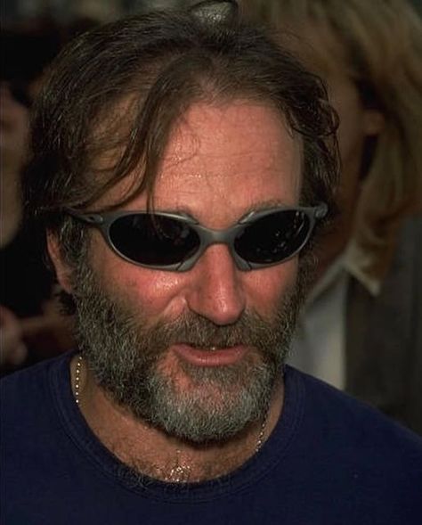 drip research on Instagram: "#oakley Romeo 1 X-Metal as seen on #robinwilliams - link in bio . . . #oakleyjuliet #oakleysunglasses #oakleybrasil #archivefashion #isseymiyake #beautybeast #20471120 #finalhome #vexedgeneration #hystericglamour #ppfm #rafsimons #rickowens #vintage #vintageclothing #numbernine #undercover #yohjiyamamoto #harajuku #waltervanbeirendonck #maisonmargiela #chromehearts #needles #japanesefashion #commedesgarcons #jeanpaulgaultier #generalresearch #y2kfashion" Oakley Juliet, Retro Games Poster, Beatiful People, Sunglasses Outfit, Archive Fashion, Vintage Icons, Fire Fits, Hysteric Glamour, Robin Williams