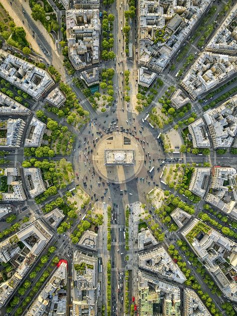 City Layout, Urban Landscape Design, Aerial Images, Paris Photo, Paris City, Paris Photos, City Design, Birds Eye View, Urban Planning